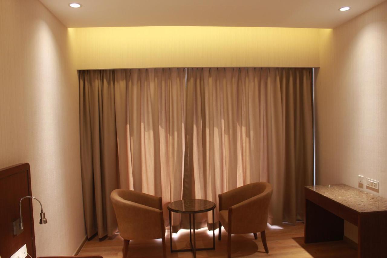 Hotel Rajhans Abhinandan 博帕尔 外观 照片