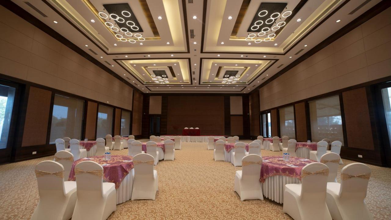 Hotel Rajhans Abhinandan 博帕尔 外观 照片
