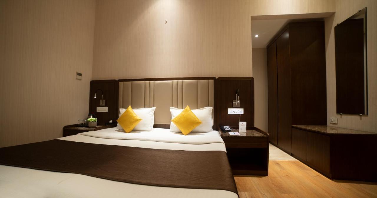 Hotel Rajhans Abhinandan 博帕尔 外观 照片